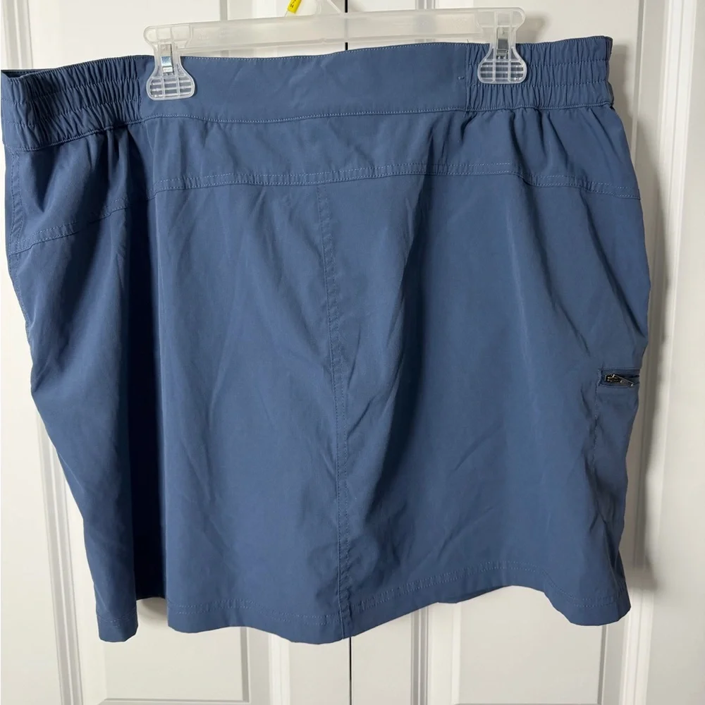 32 Degrees Women's Blue Skort - Picture 2 of 9